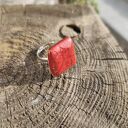 Czerwony pierścionek ceramiczny handmade z regulowanym rozmiarem