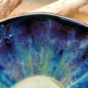 Ceramiczna misa z napisem „Żyj kolorowo” i motywem ważek - kamionka Galaxy