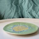 Bajeczna laguna - artystyczny talerz ceramiczny z odbitymi liśćmi