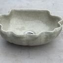Umywalka ceramiczna w kształcie muszelki