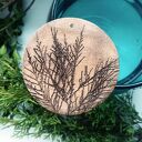 Zestaw 6 ceramicznych zawieszek handmade z motywem roślinnym - jesień w glinie