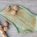 Ceramiczna patera liść c130 (handmade) - pod turkusowo-pomarańczowy stół