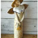 Wytworna anielica w kapeluszu - anioł ceramiczny handmade