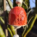 Uroczy dzwoneczek ceramiczny handmade do ogrodu i na balkon