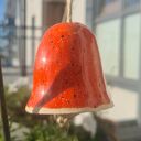 Czerwony dzwoneczek ceramiczny - ręcznie wykonana ozdoba prezent 6 cm