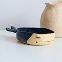 Ceramiczna miska i patera w kształcie wieloryba - rękodzieło Ulep to Studio