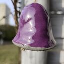 Dzwonek ceramiczny - fioletowa ozdoba na ogród i balkon