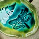 Ceramiczny talerzyk (c269) z ważką i paprociami - ręcznie robiona podstawka