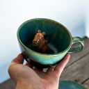 Filiżanka z kapibarą „Seledynowe jeziorko” - rękodzieło ceramiczne ok. 350 ml
