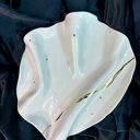 Golden Lines Plate - talerzyk z białej porcelany ze złotymi liniami