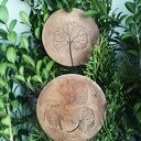 Zestaw 6 ceramicznych zawieszek handmade z motywem roślinnym - jesień w glinie