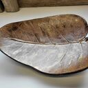 Ceramiczna patera w kształcie liścia