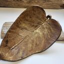 Ceramiczna patera w kształcie liścia