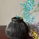 Wazon ceramiczny "Deep Lines"