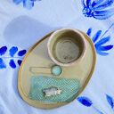 Ceramiczny zestaw do kawy i herbaty z białym pieskiem - kubek, talerzyk i łyżeczka