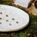 Biała mydelniczka ceramiczna w kształcie elipsy - wypalana dwukrotnie