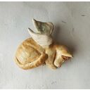 Tygrysek ze skrzydełkami - ceramiczna dekoracja handmade