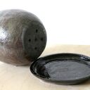 Ceramiczna doniczka raku - ręcznie robiona z ciemnej gliny i szkliwem Otuliny