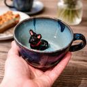 Ceramiczna filiżanka z figurką BULDOŻKA FRANCUSKIEGO - Burza morska | ok 300 ml