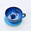 Filiżanka do herbaty handmade z figurką kota - 300 ml, niebiesko-turkusowa kamionka