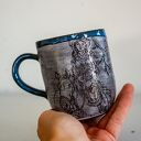 Kubek ceramiczny sgraffito Cowgirl Blue 420 ml z koniem - rękodzieło