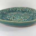Folkowa okrągła mydelniczka ceramiczna z odpływem