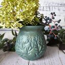 Piękny ceramiczny wazon z reliefem