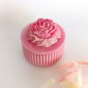 Dekoracyjna szkatułka z żywicy epoksydowej z kwiatowym motywem