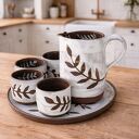 Komplet ceramiczny. Rustykalny dzbanek na napoje z talerzem/taca i 4 czarkami ok. 1 L