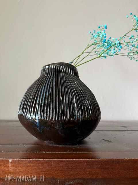 Wazon ceramiczny "Deep Lines"