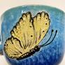 Ceramiczny niebieski kubek, filiżanka, spodek, komplet motyle do kawy kolorowy talerz z motylem