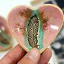 Ceramiczny talerzyk na biżuterię - lilia miseczka serce