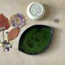 zielone ceramika użytkowa mydelniczka ceramiczna w kształcie migdała, wykonana ręcznie wyposażenie łazienki