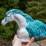 Azul Horse na ceramika na prezent rzeźba wykonana ręcznie z gliny szamotowej. Dwukrotnie wypalana pegaz