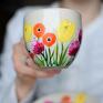 prezent dla kobiety filiżanka ceramiczna kwiaty tulipany piwonie gerbery