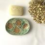 wyposażenie łazienki ceramika ręcznie robiona mydelniczka "medaliony" zielona
