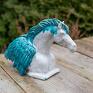 turkusowe ceramika na prezent rzeźba ceramiczna figurka popiersie konia - biały turkus pegaz dla koniary