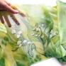 chustki i apaszki: Konwalie szal jedwabny ręcznie malowany zielony z białymi kwiatami na Dzień