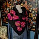 Czarna chusta handmade wełniana, elementy filcowane to wełna merynosów, produkt