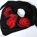 czarna chusta handmade wełniana, elementy filcowane to wełna merynosów
