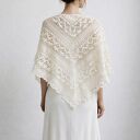 Ozdobna biała chusta ślubna Klaziena ręcznie robiona z merino