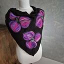 Czarna chusta handmade wełniana, elementy filcowane to wełna merynosów, produkt