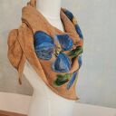 Miodowa chusta handmade wełniana, elementy filcowane to wełna merynosów, produkt