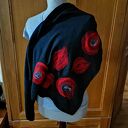 Czarna chusta folkowa handmade z wełny merino - damska i ciepła