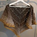 Chusta szydełkowa z merino Kokonek Classic - błękitno-beżowa (handmade)