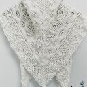 Chusta ślubna handmade biała szydełkowana Daisy Chain z merino