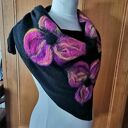 Czarna wełniana chusta handmade - ciepła i miękka w stylu etno-boho
