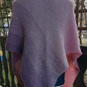 Duża chusta cieniowane róże i szarości, na drutach