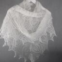 Chusta w ażurowe liście