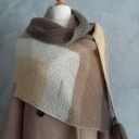 Duża chusta strzałka ręcznie robiona na drutach - ciepła i miękka
